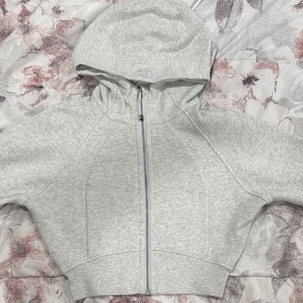 Lululemon Women’s Cropped Full Zip Scuba